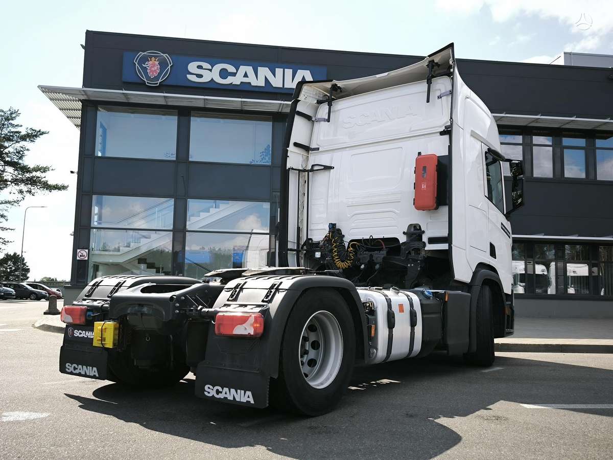 Scania R 460 A4x2NA, double sleeper