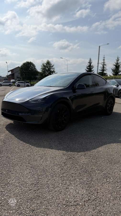 Tesla Model Y, 82 кВт·ч, Седан