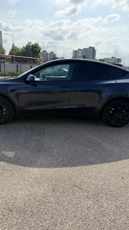 Tesla Model Y, 82 кВт·ч, Седан