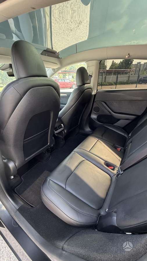 Tesla Model Y, 82 кВт·ч, Седан