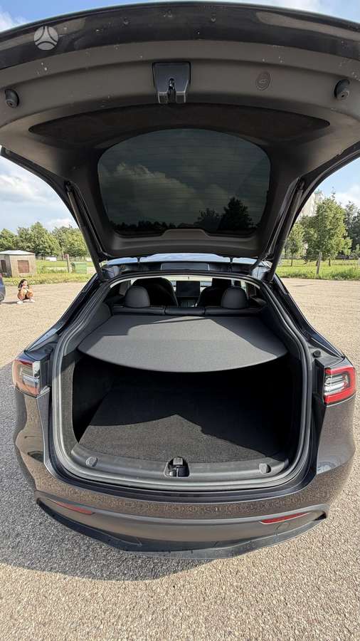 Tesla Model Y, 82 кВт·ч, Седан