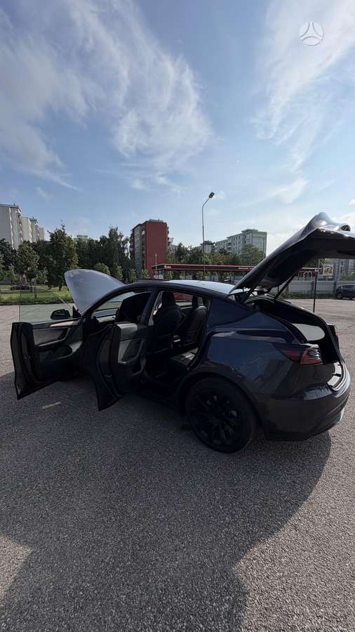 Tesla Model Y, 82 кВт·ч, Седан