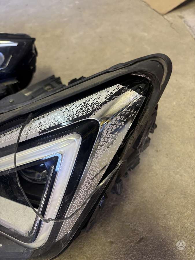 Cupra Formentor lights