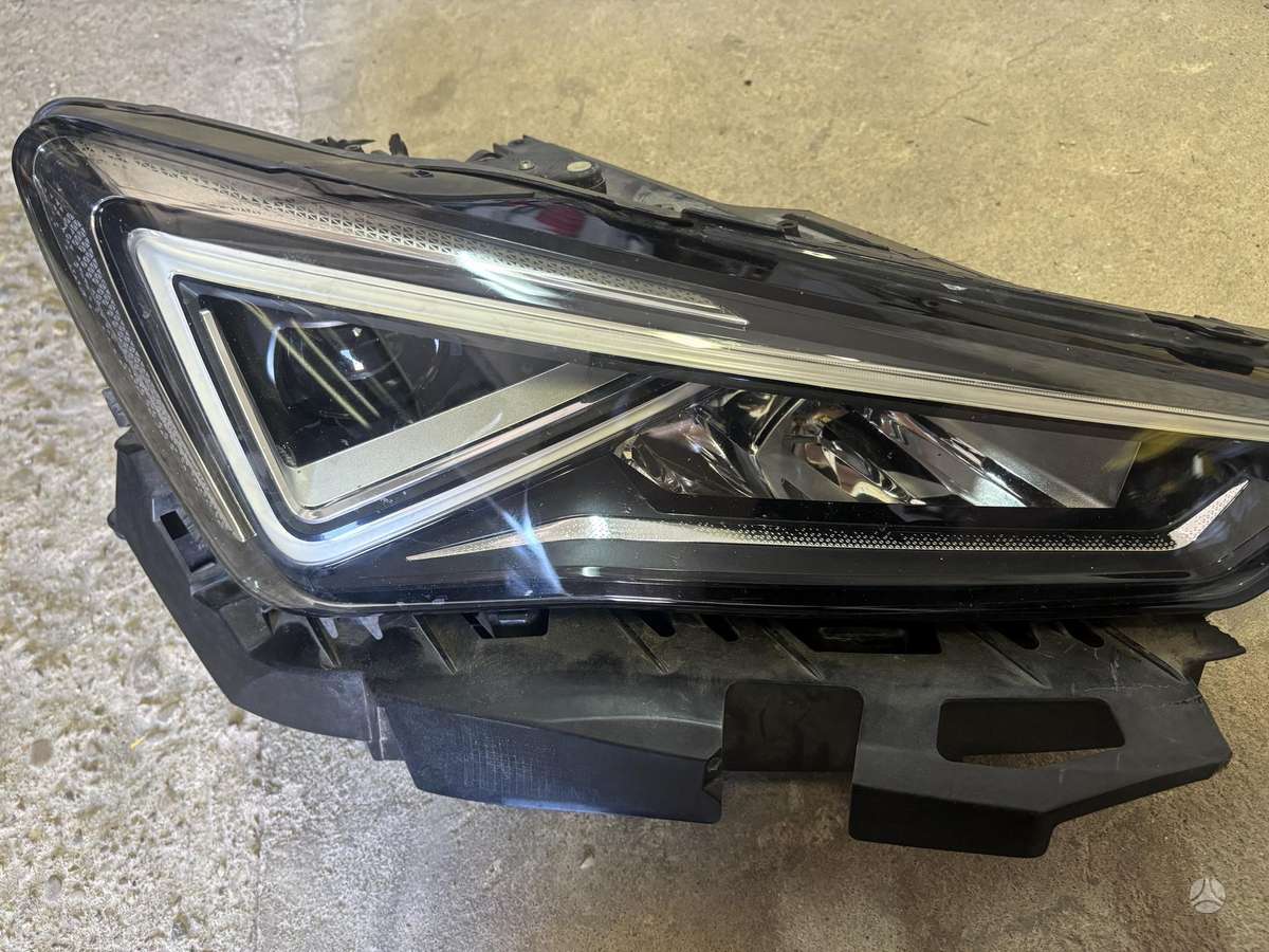 Cupra Formentor фары