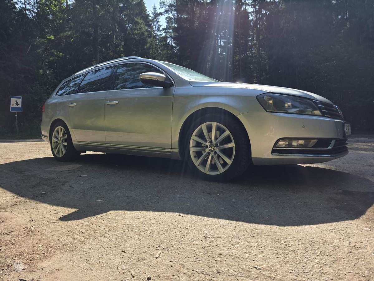 Volkswagen Passat - 10