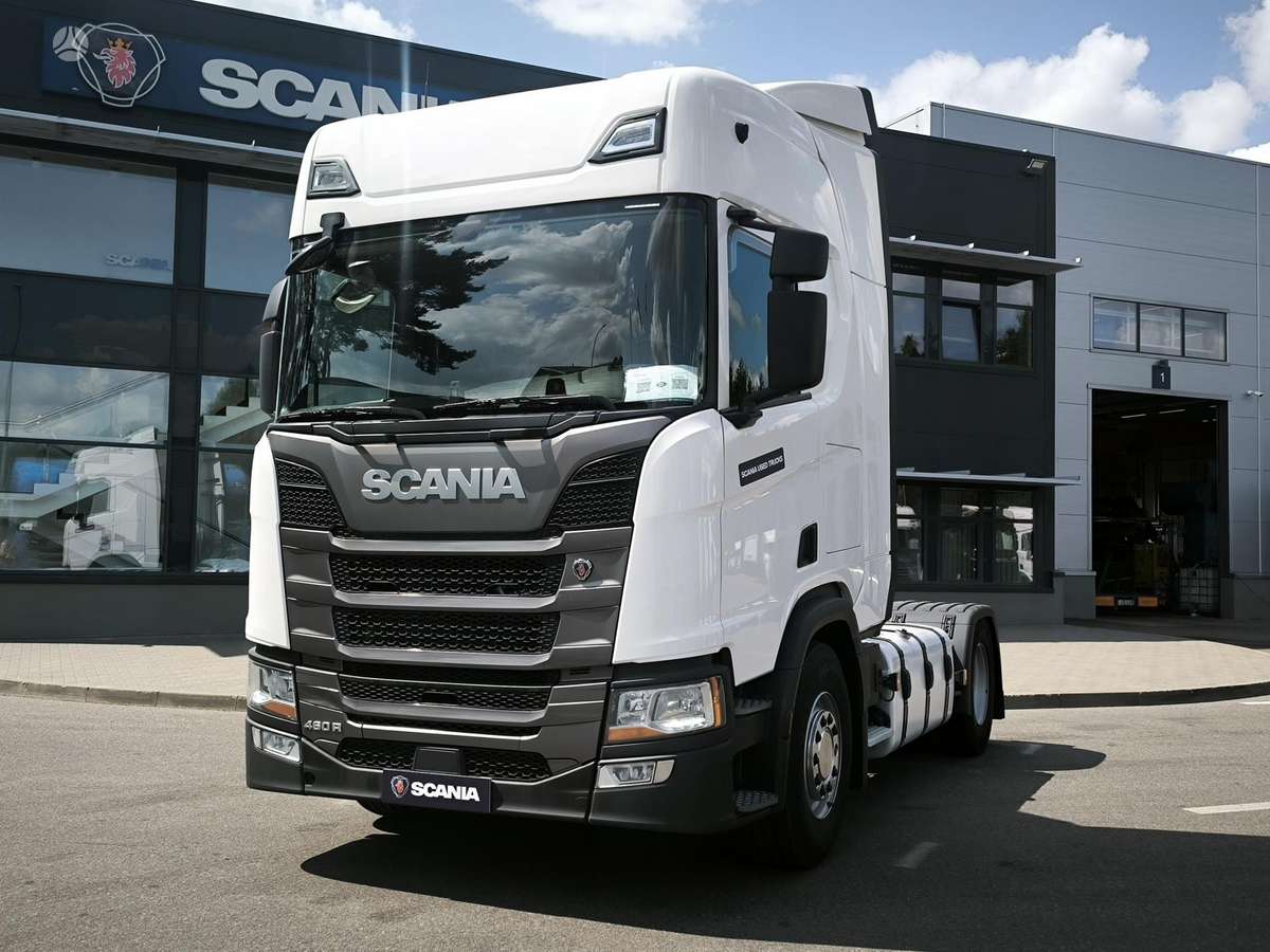 Scania R460A4x2NA, 2 miegamosios vietos