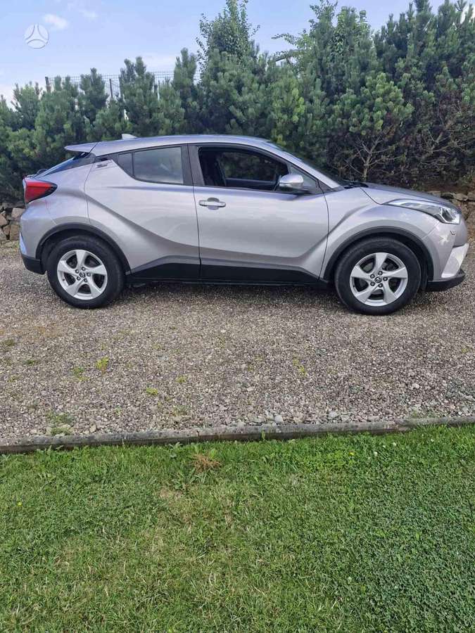 Toyota C-HR - 5