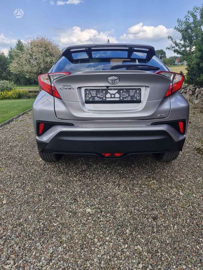 Toyota C-HR - 11