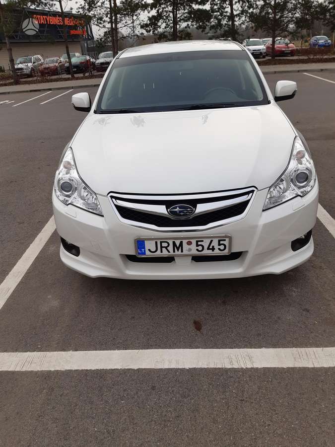 Subaru Legacy - 1