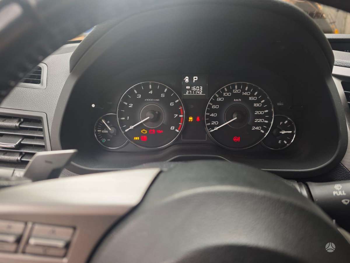 Subaru Legacy - 5