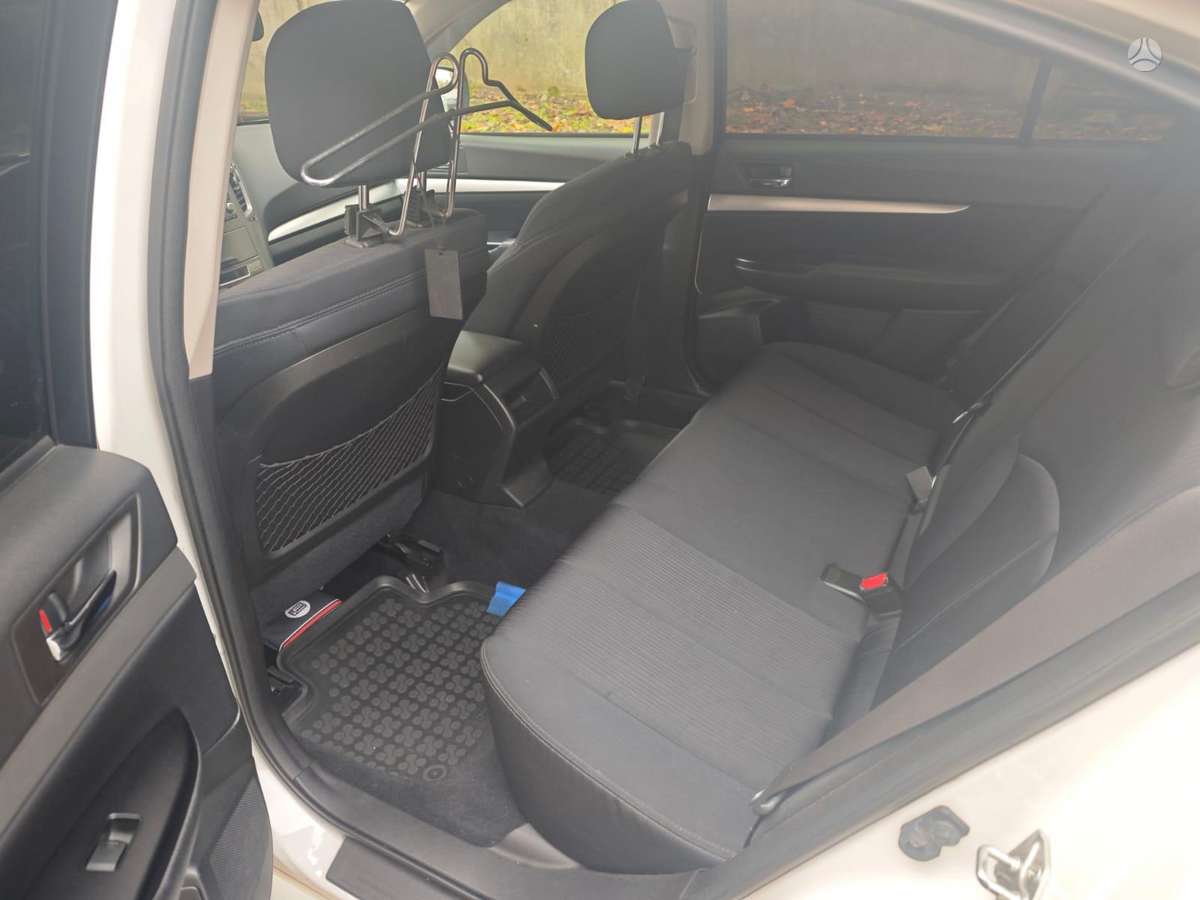 Subaru Legacy - 9