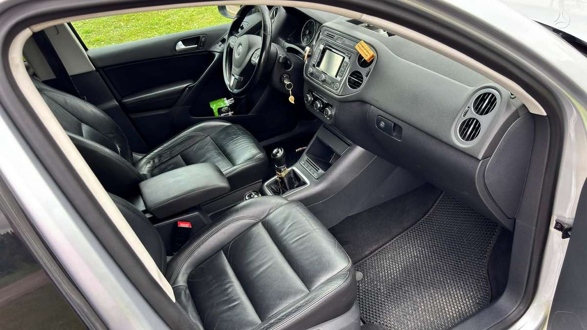 Volkswagen Tiguan - 7