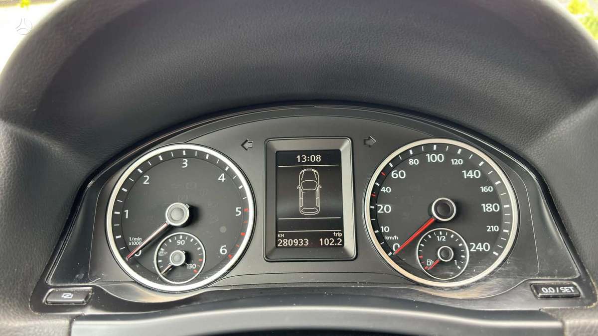 Volkswagen Tiguan - 9
