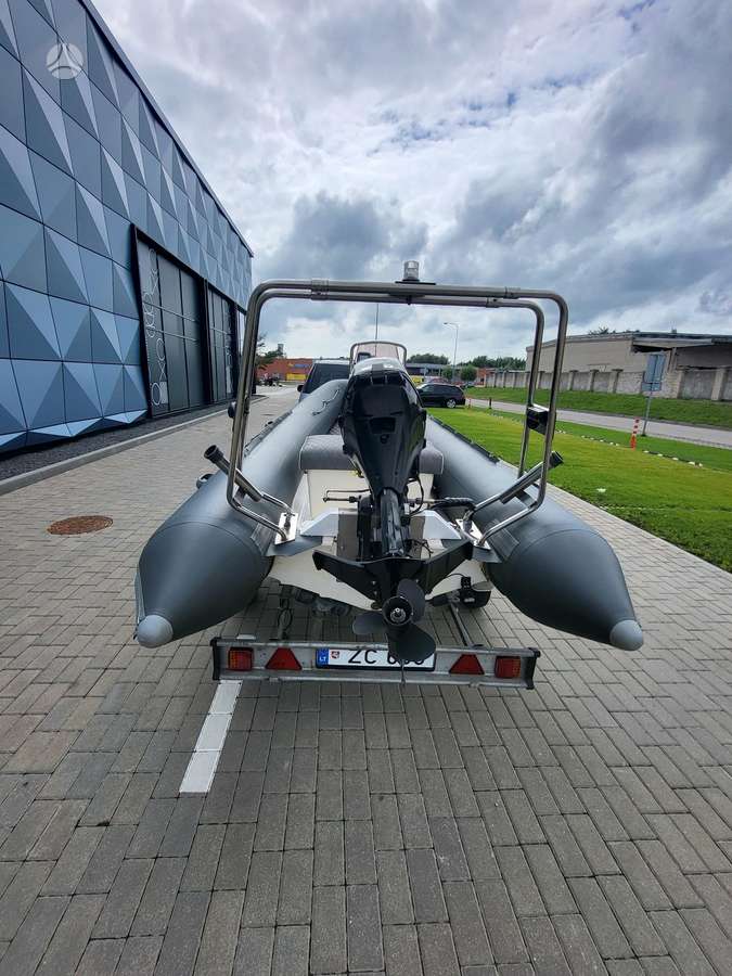 Valiant 400, yachts / cruisers