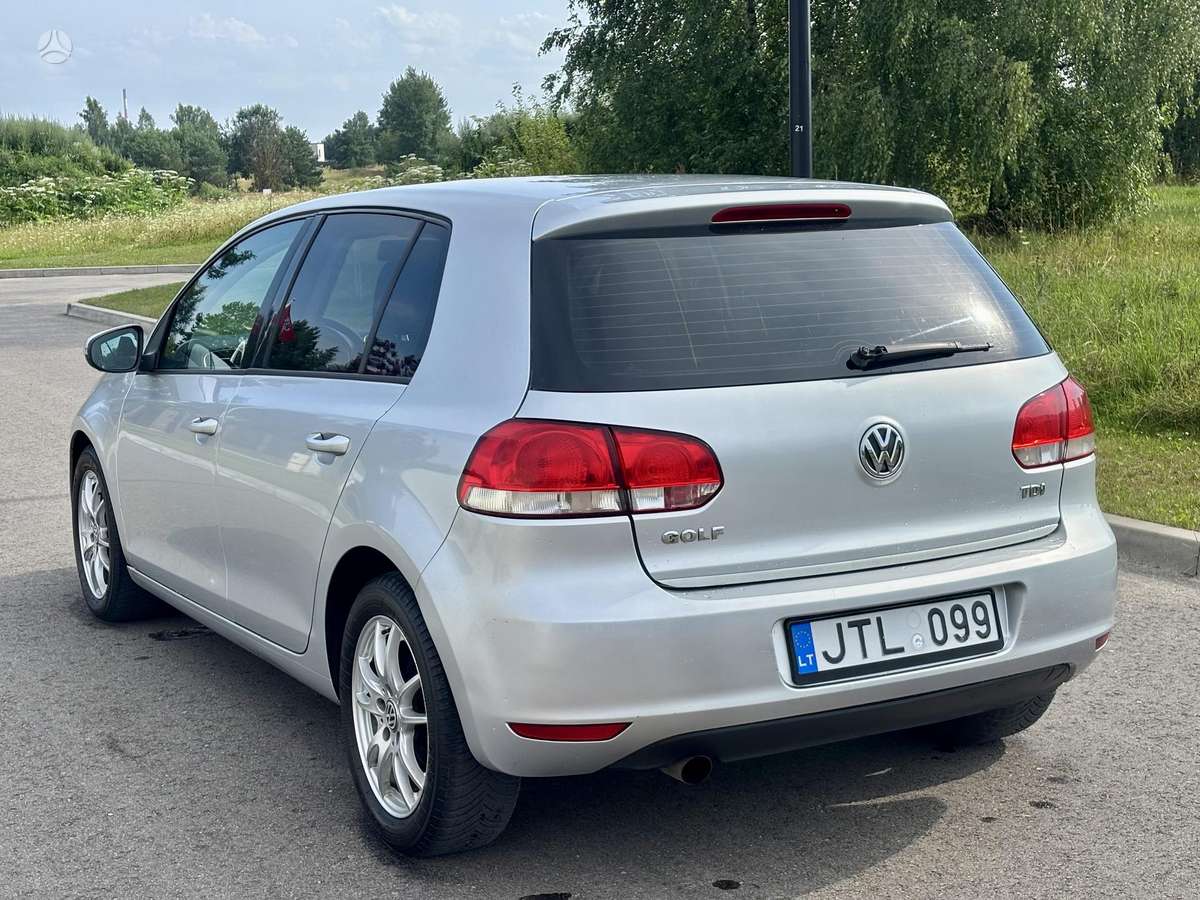 Volkswagen Golf - 7