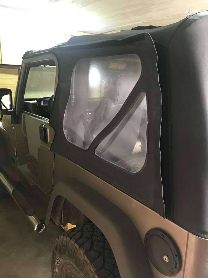 Jeep Wrangler stogas
