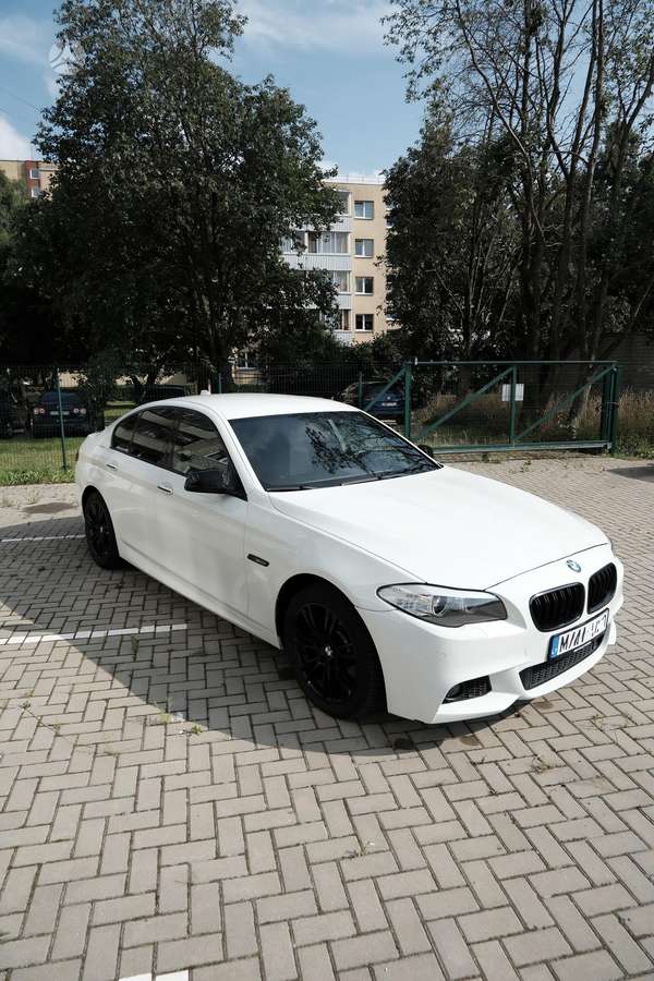 BMW 520, 2.0 l., Седан