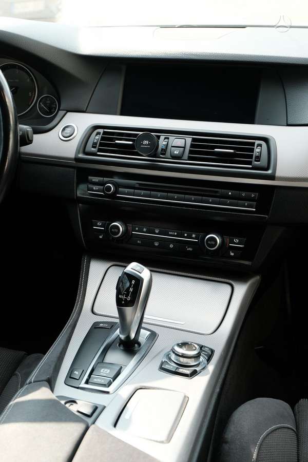 BMW 520, 2.0 l., Седан