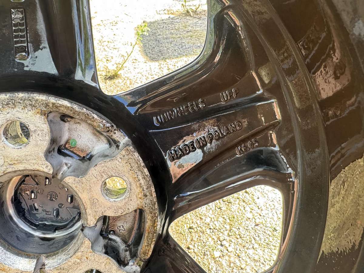 Suzuki, lengvojo lydinio, R17