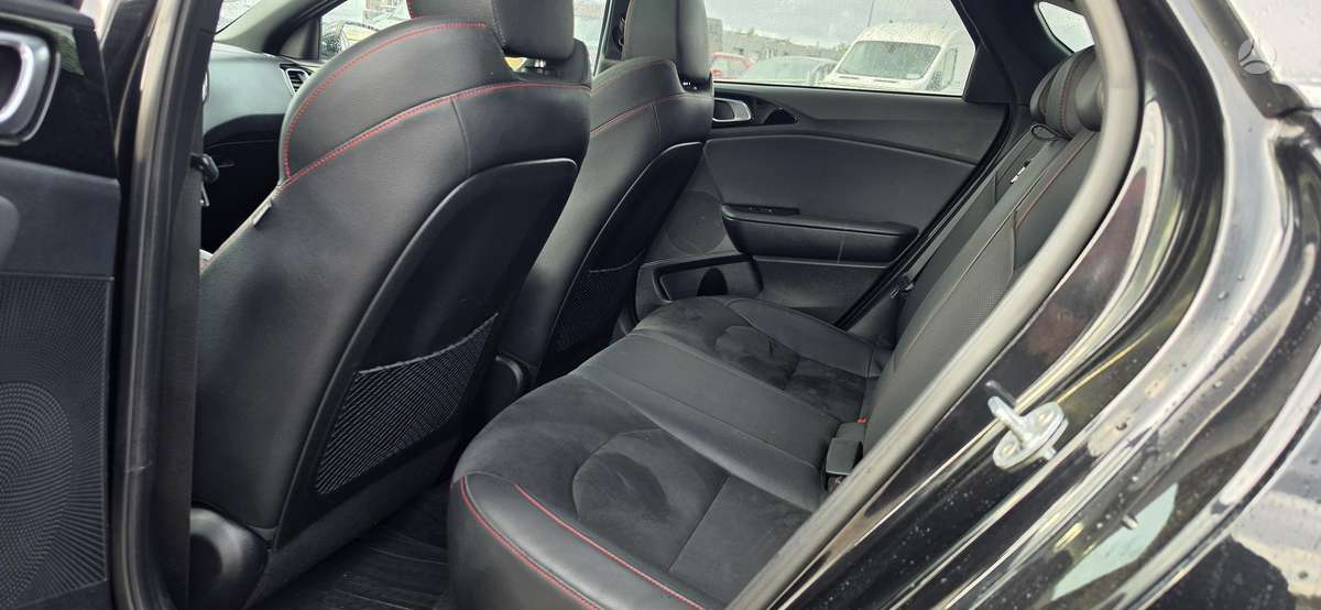 Kia ProCeed, 1.6 l., hatchback