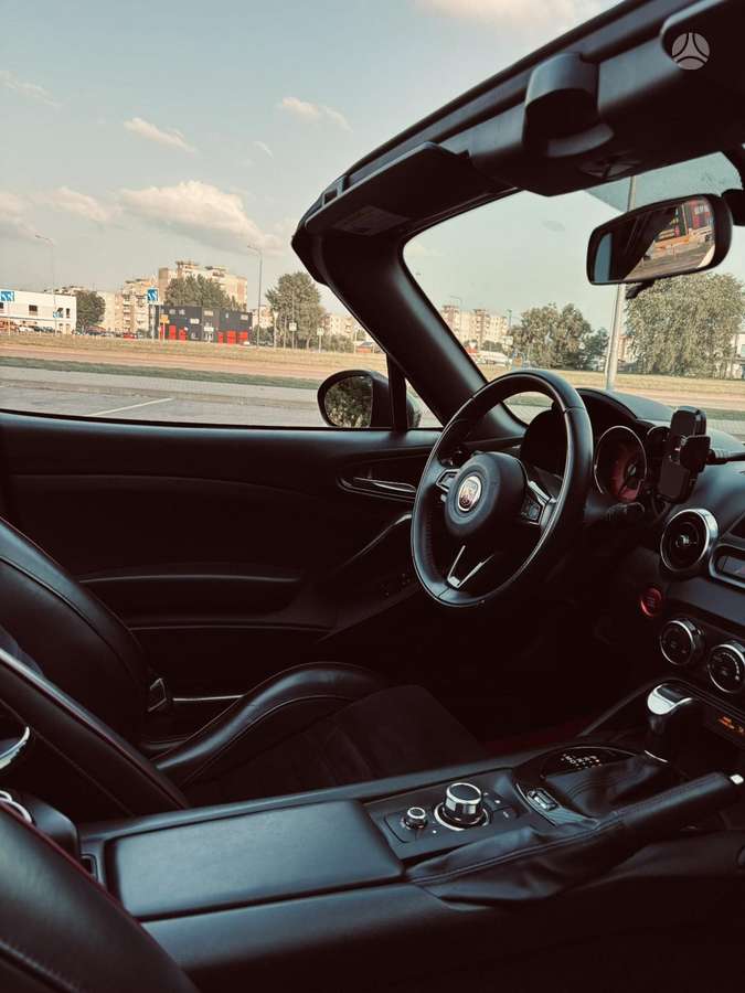 Abarth 124 Spider, 1.4 l., Кабриолет