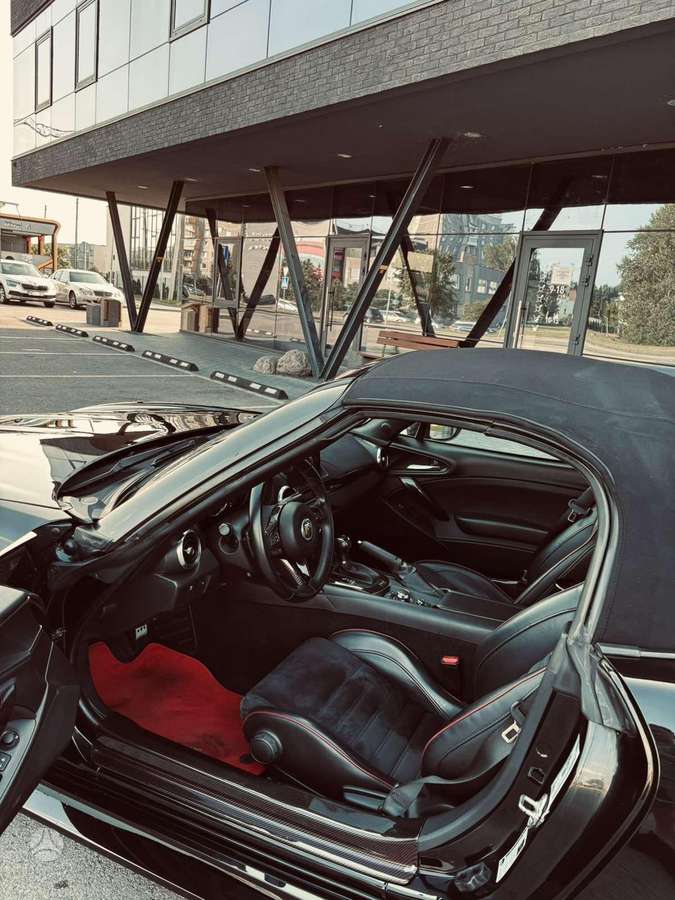 Abarth 124 Spider, 1.4 l., Кабриолет