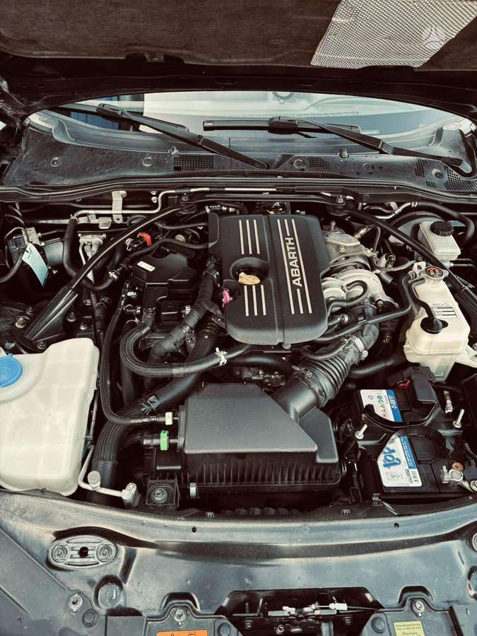 Abarth 124 Spider, 1.4 l., Кабриолет
