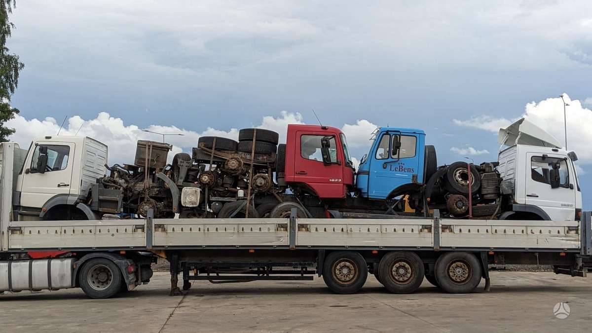 DAF Sunkvežimiu ardymas ir pakrovi, semi-trailer trucks