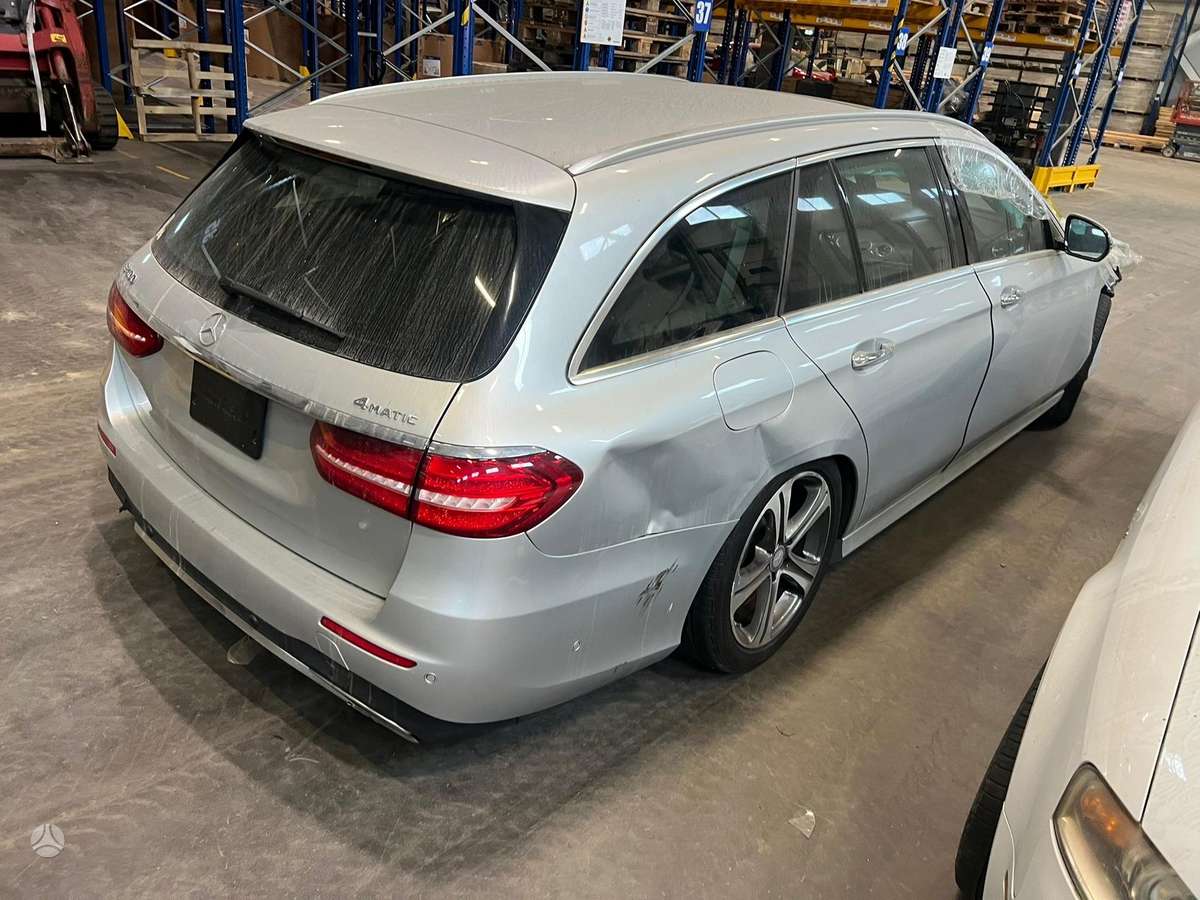 Mercedes-Benz E400, 3.0 l., Универсал