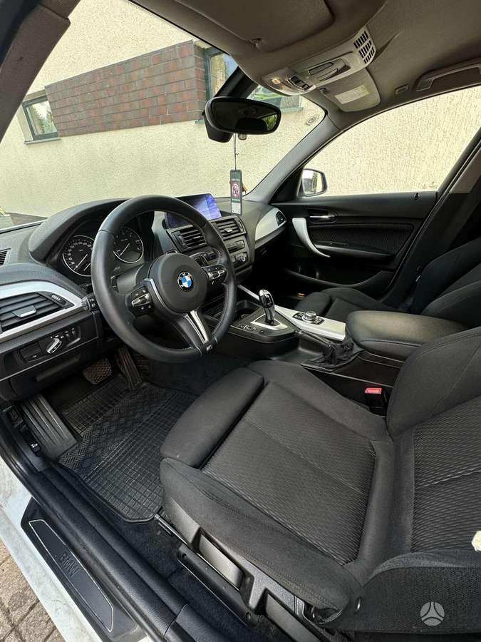 BMW 116, 2.0 l., Хэтчбек