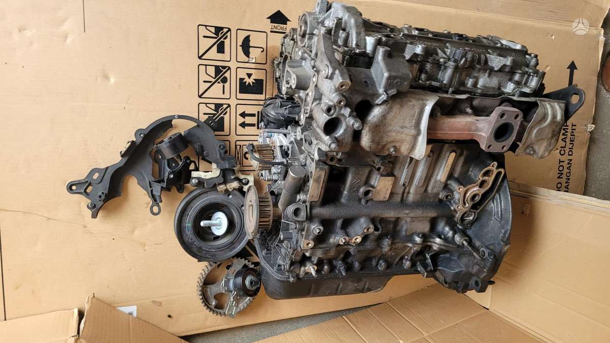 Peugeot 5008, YH01, variklis