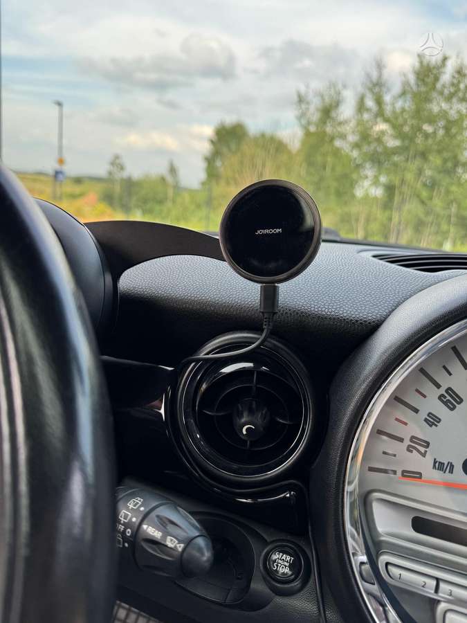 Mini Cooper, 1.6 l., hatchback