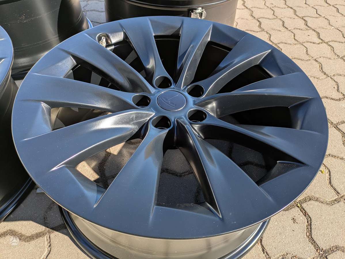 TESLA X,S, lengvojo lydinio, R20