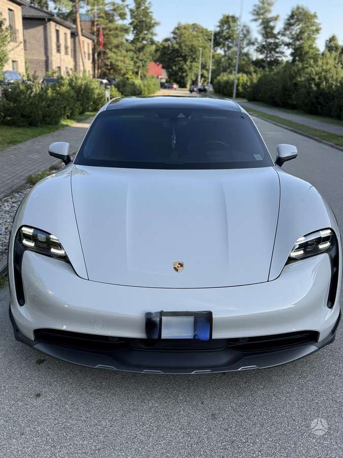 Porsche Taycan - 2