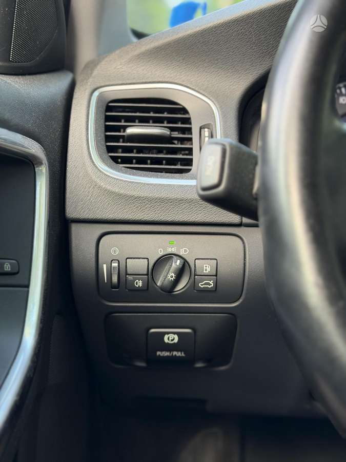 Volvo S60, 2.0 l., Седан