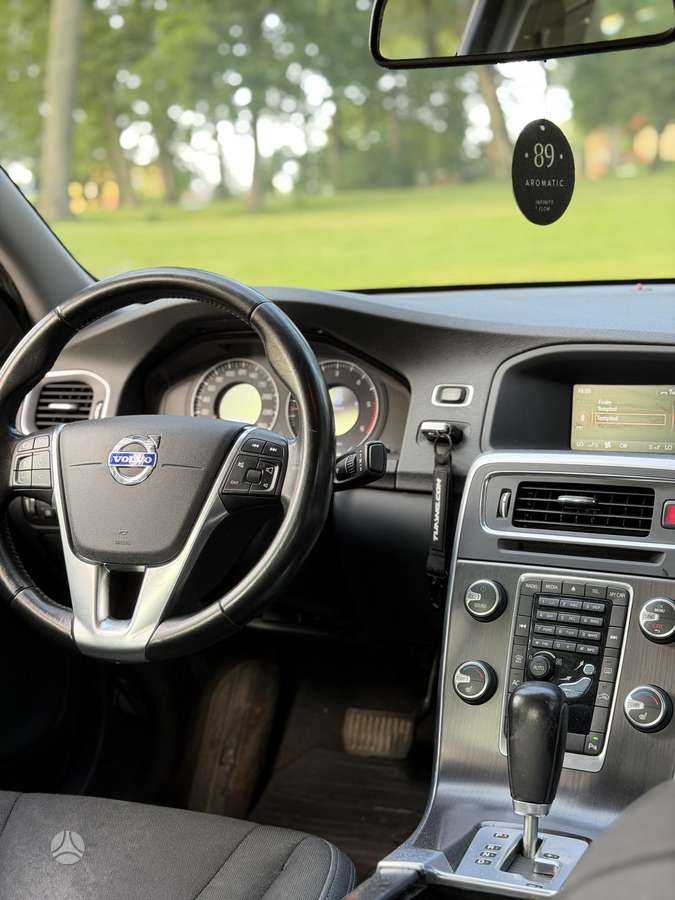 Volvo S60, 2.0 l., Седан