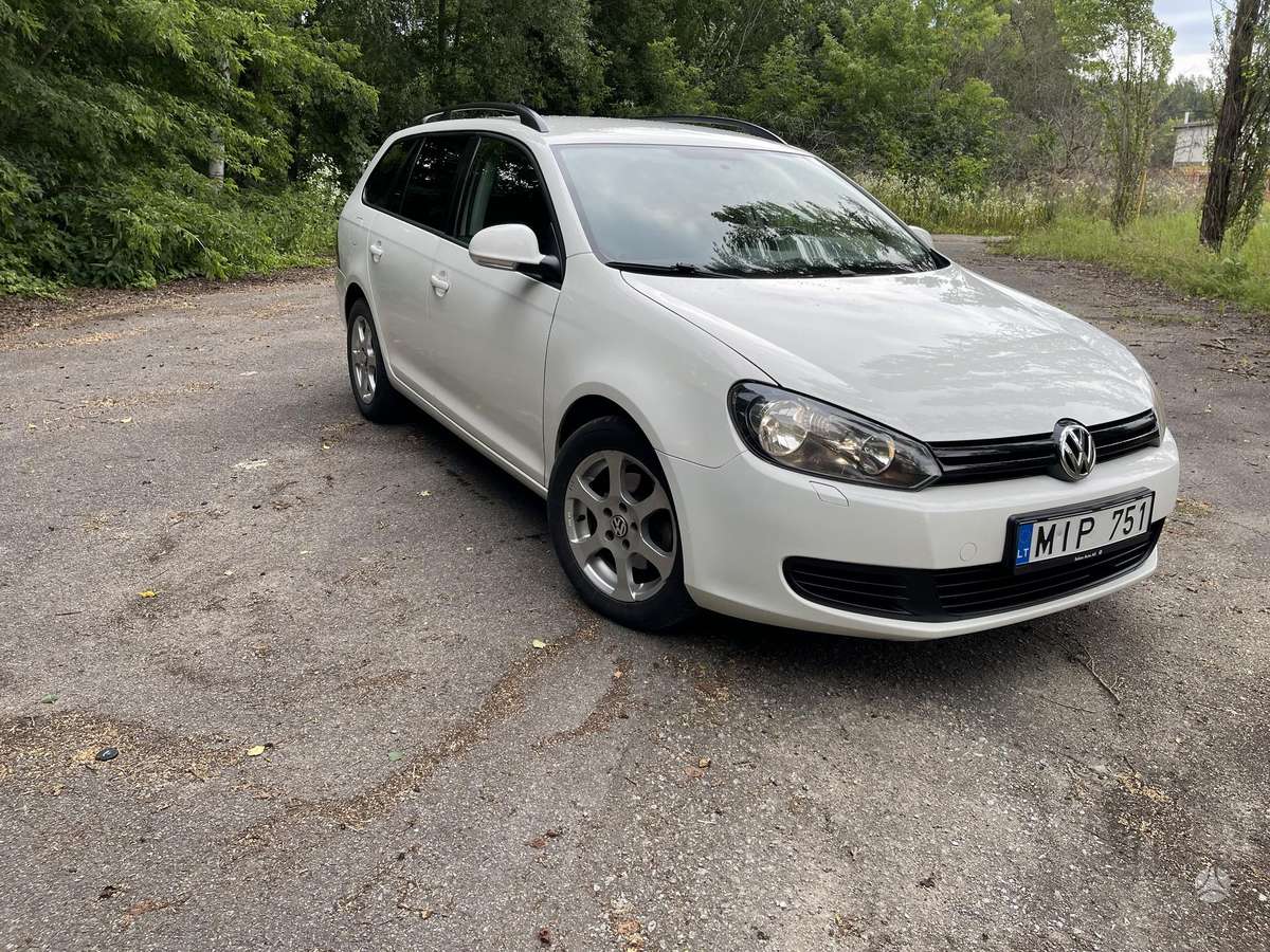 Volkswagen Golf - 2