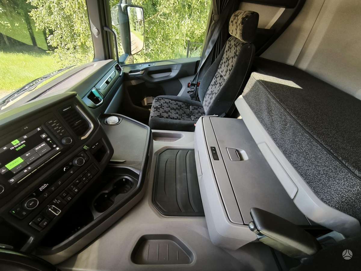 Scania G500 B6x4HA, timber trucks