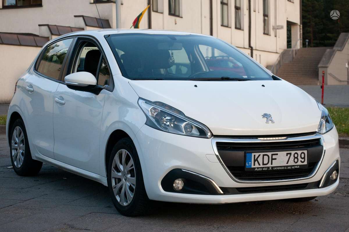 Peugeot 208 - 6