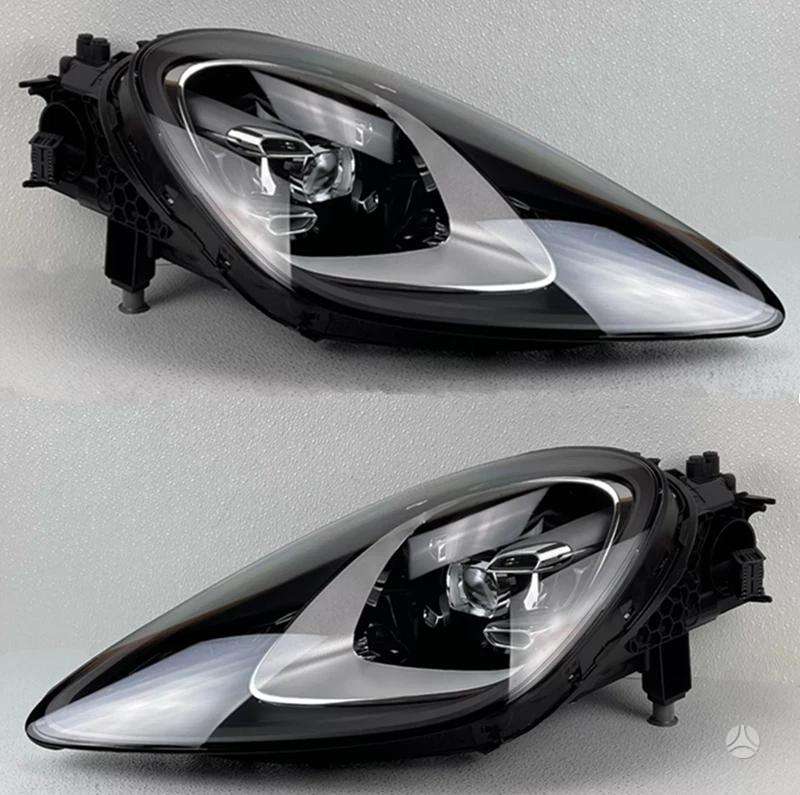 Porsche Cayenne Coupe lights