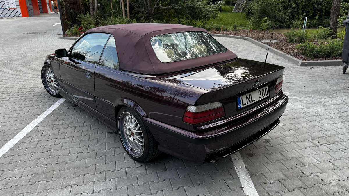 BMW 320, 2.0 l., convertible