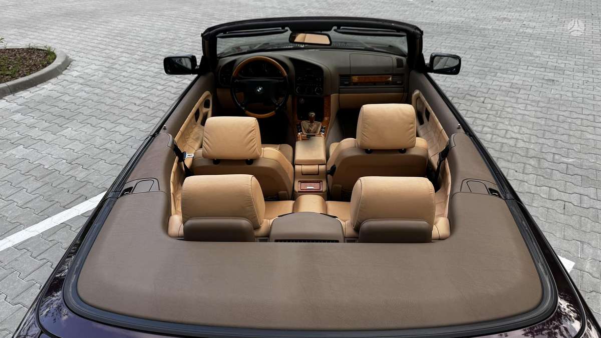 BMW 320, 2.0 l., convertible