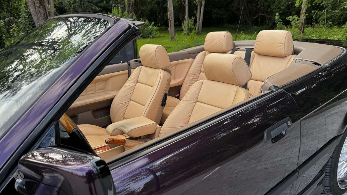 BMW 320, 2.0 l., convertible