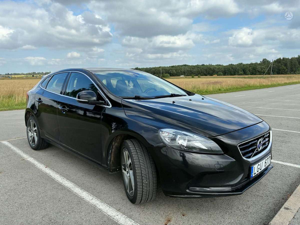 Volvo V40, 2.0 l., hatchback