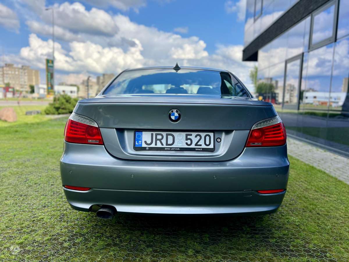 BMW 520, sedanas