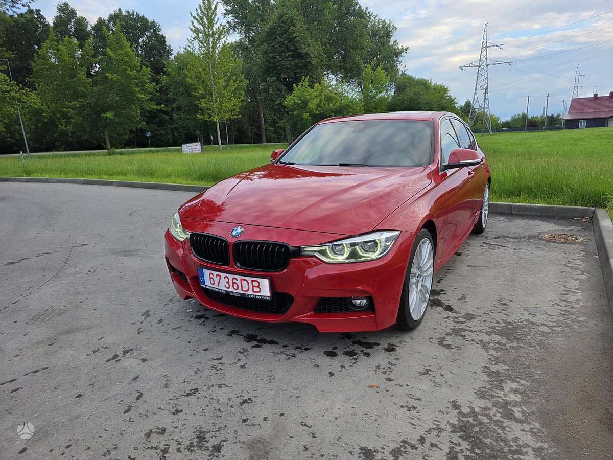 BMW 330, 2.0 l., Седан