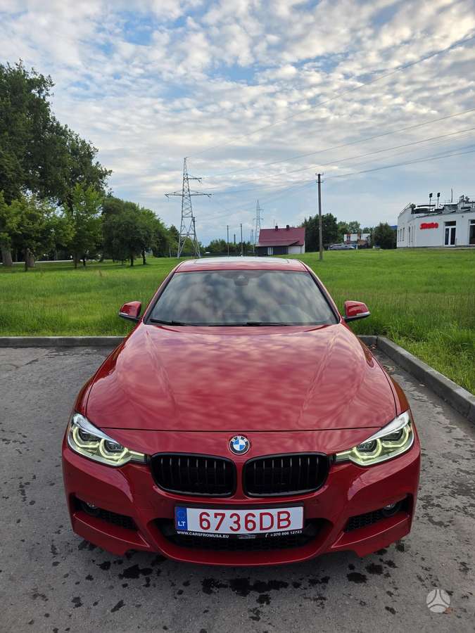 BMW 330, 2.0 l., Седан