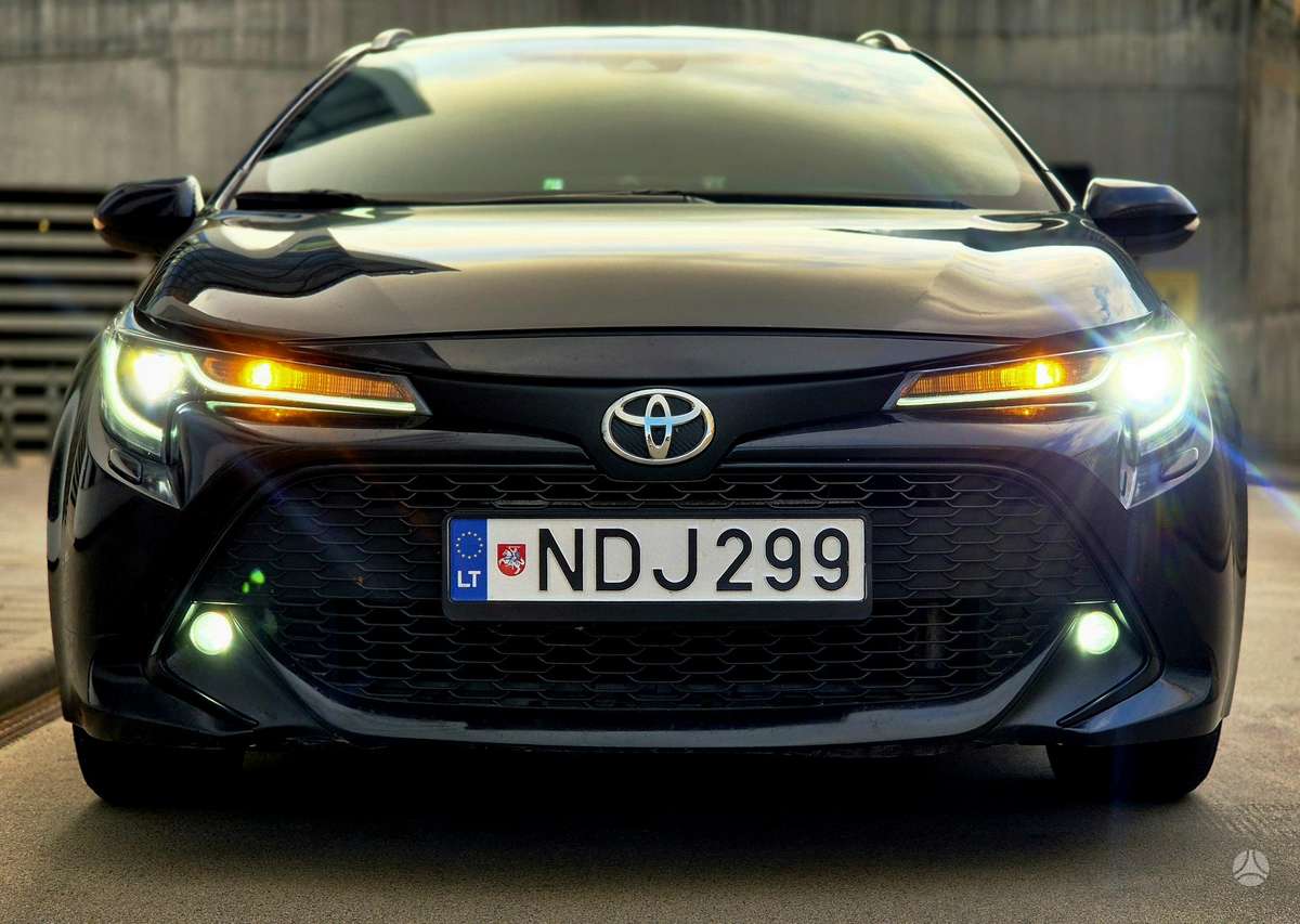 Toyota Corolla - 4