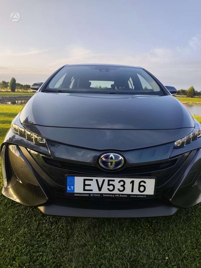 Toyota Prius - 1