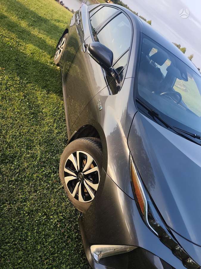 Toyota Prius - 6